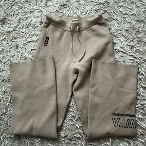 Sarahs Day x White Fox sweats